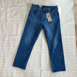 NWT Levi’s 501 Cropped Jeans